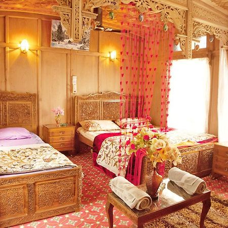 Hotel New Bul Bul Group Of Houseboats Srinagar Durgjan Zewnętrze zdjęcie