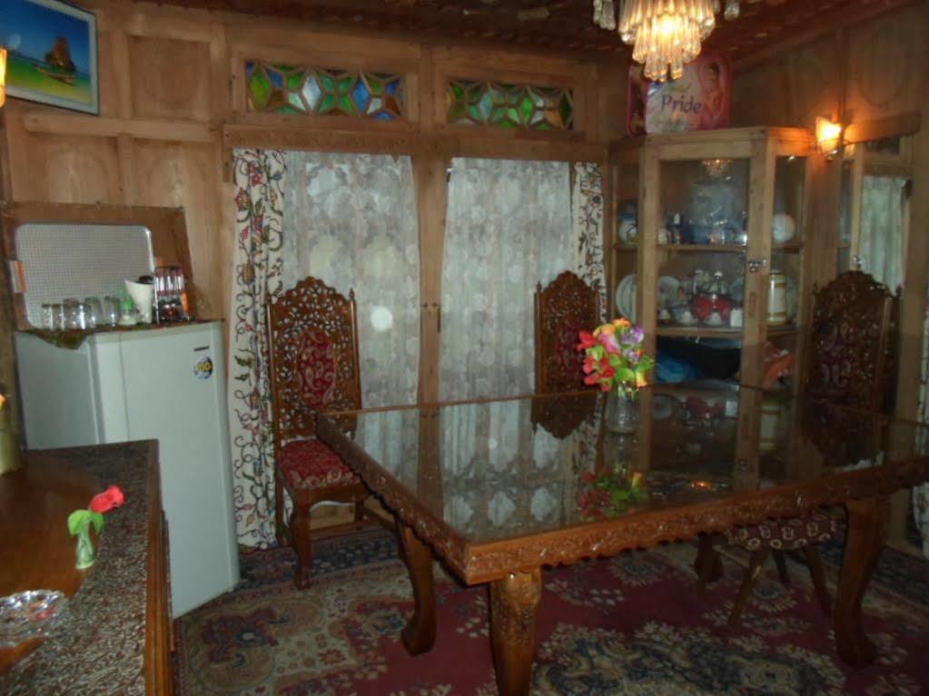 Hotel New Bul Bul Group Of Houseboats Srinagar Durgjan Zewnętrze zdjęcie