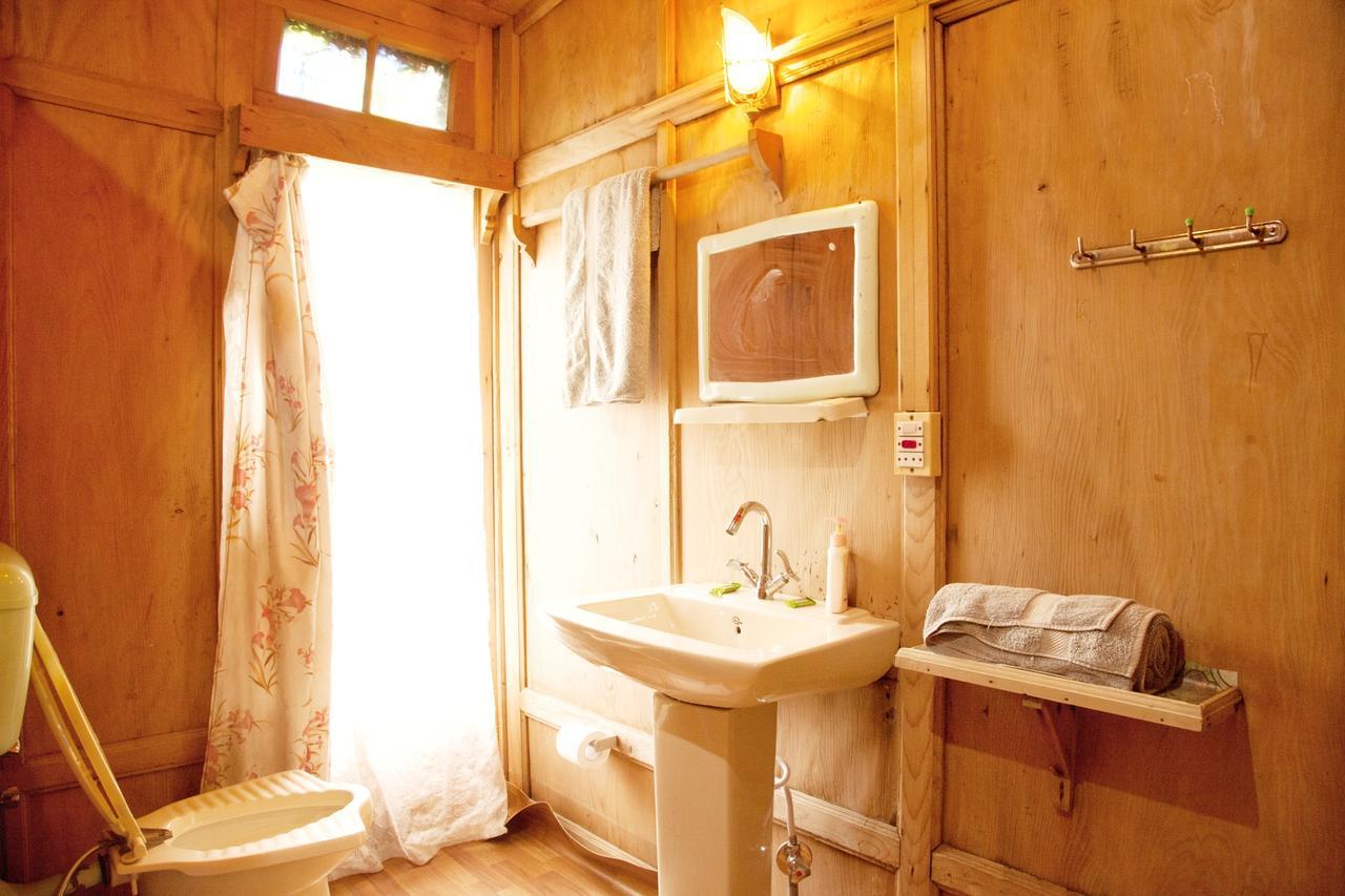 Hotel New Bul Bul Group Of Houseboats Srinagar Durgjan Zewnętrze zdjęcie