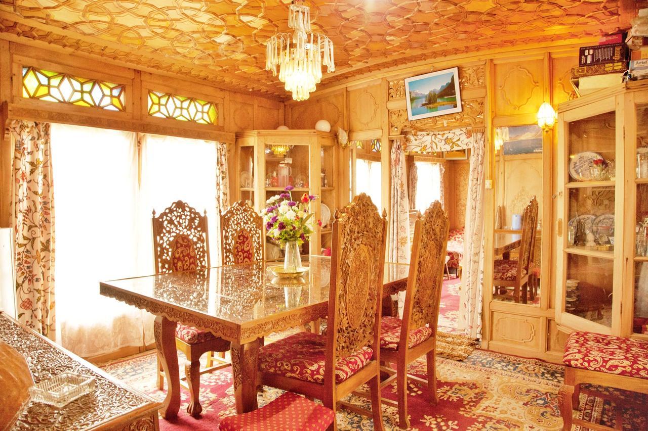 Hotel New Bul Bul Group Of Houseboats Srinagar Durgjan Zewnętrze zdjęcie