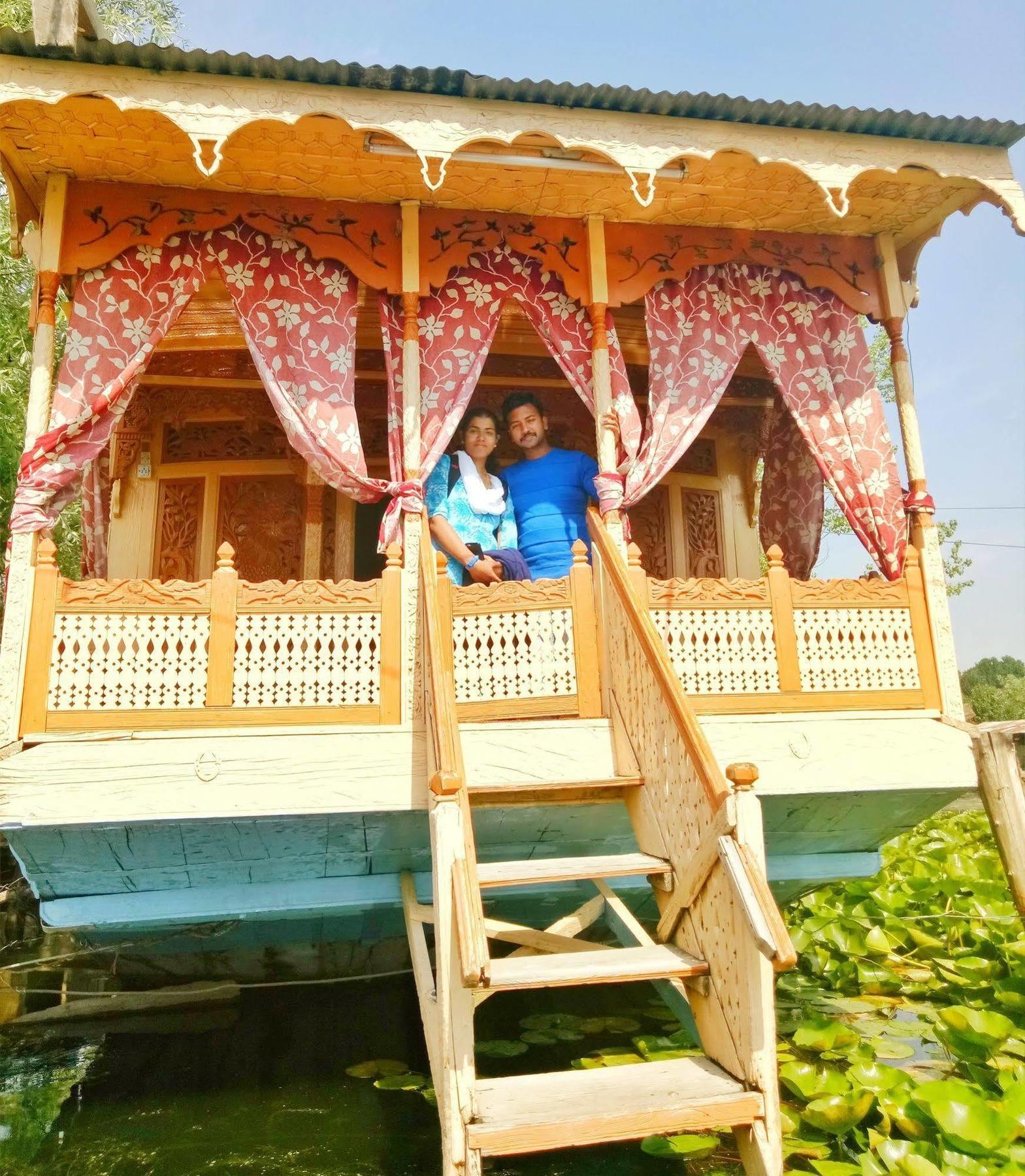 Hotel New Bul Bul Group Of Houseboats Srinagar Durgjan Zewnętrze zdjęcie